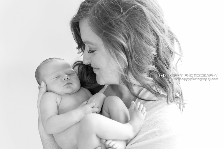 RedPoppyPhotography_newborn_IMG_3083_bw